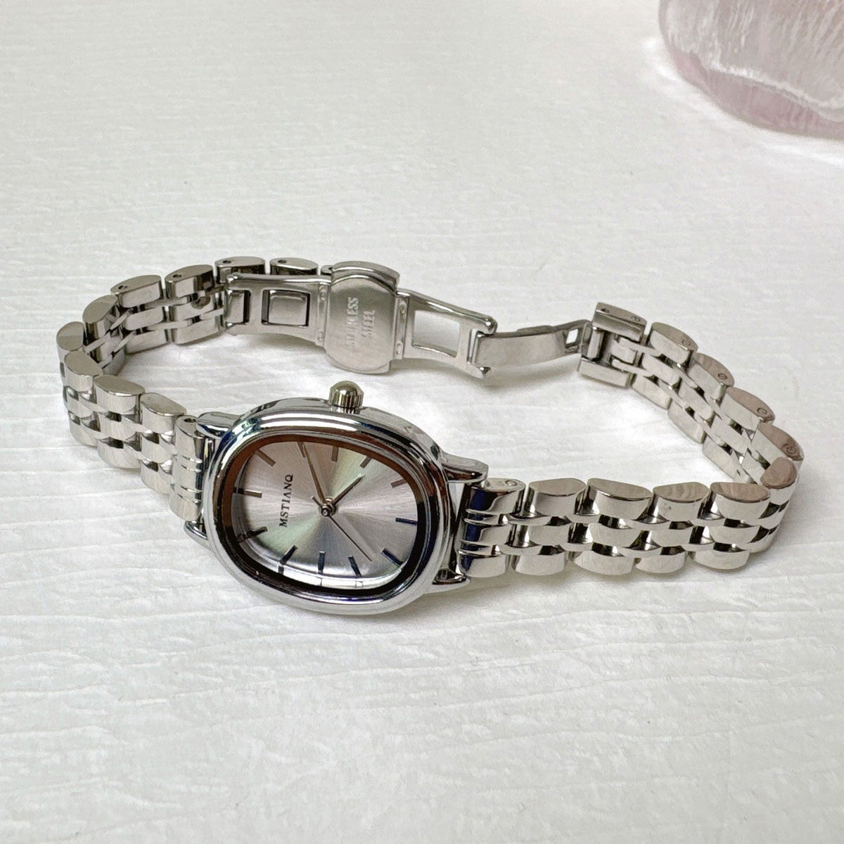MSTIANQ 1120 Women's Oval Quartz Wrist Watch