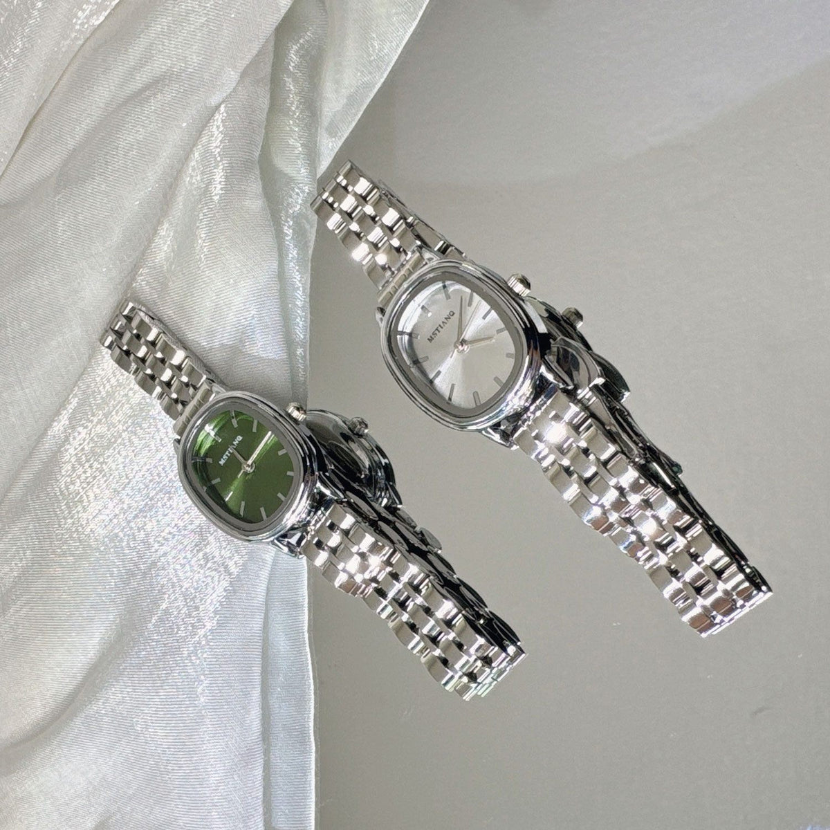 MSTIANQ 1120 Women's Oval Quartz Wrist Watch