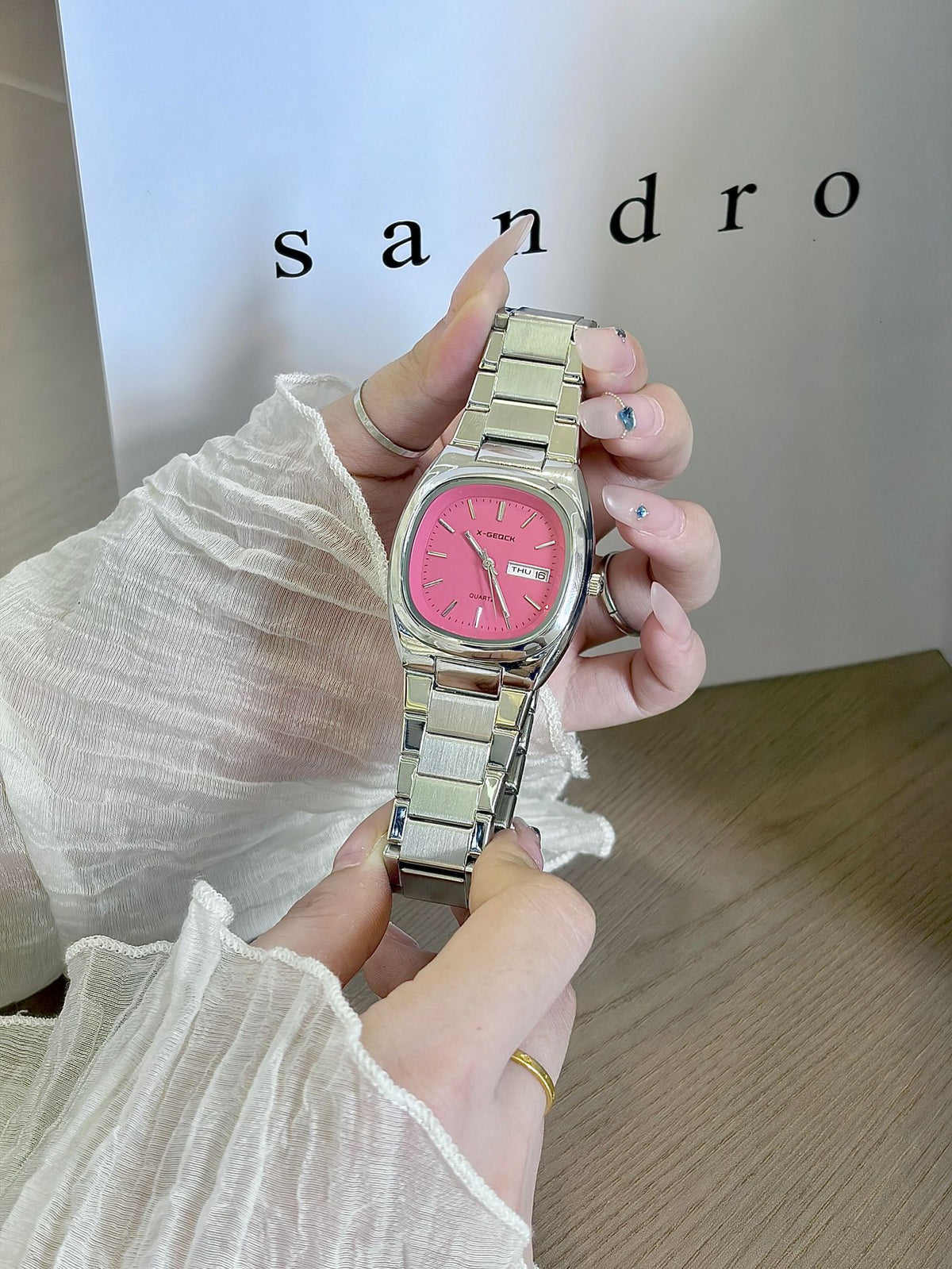 X-GEQCK 1139 Women's Casual Quartz Wrist Watch