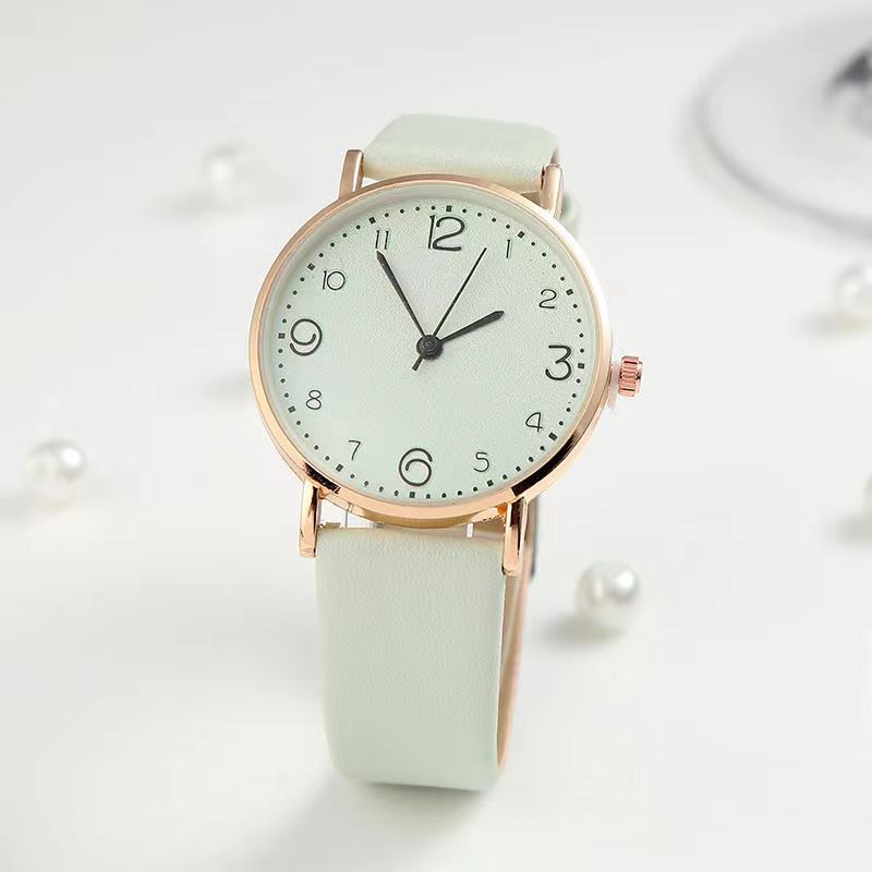 OMNIWATCHES 5689 Quartz Wrist Watch