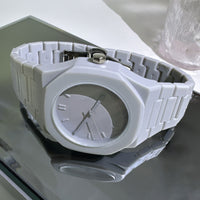 X-GEQCK 8102 Plastic Quartz Wrist Watch