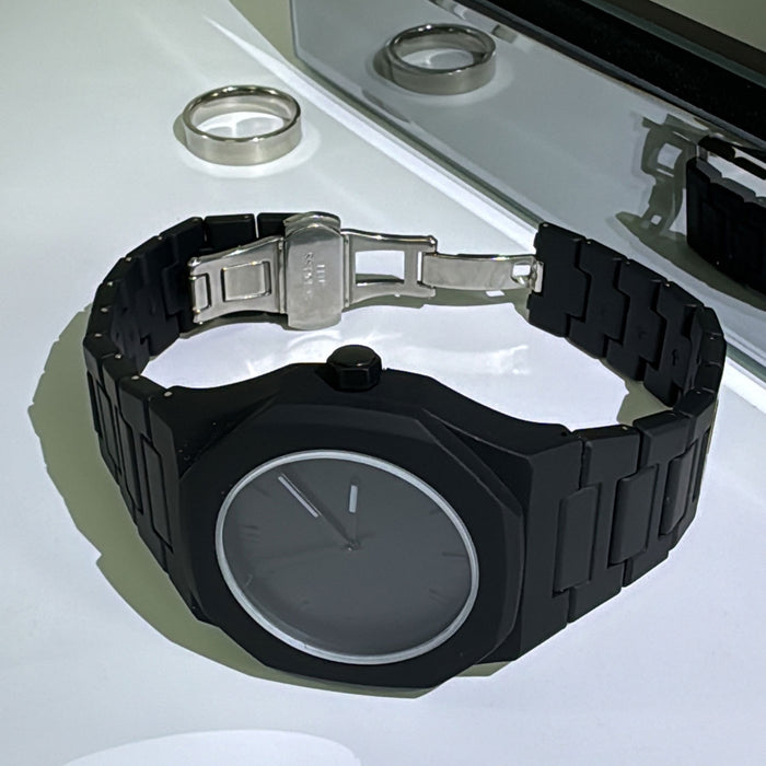 X-GEQCK 8102 Plastic Quartz Wrist Watch