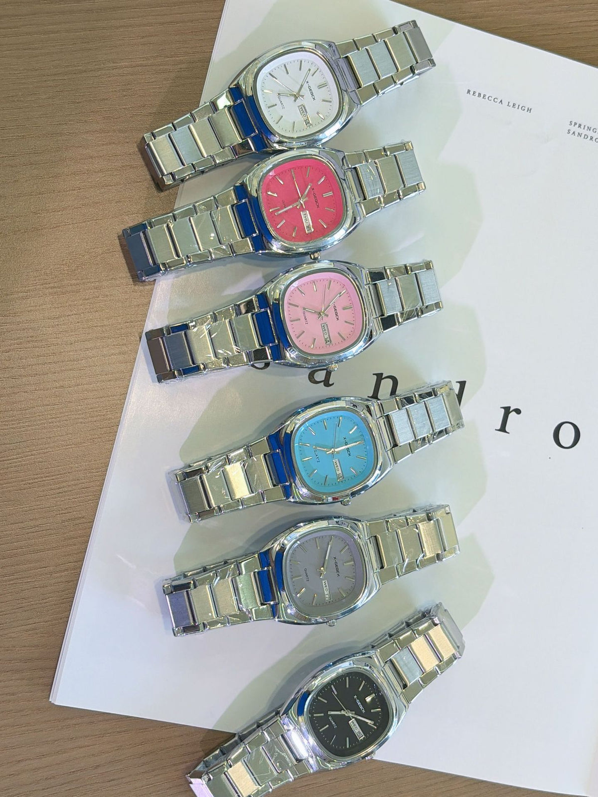 X-GEQCK 1139 Women's Casual Quartz Wrist Watch