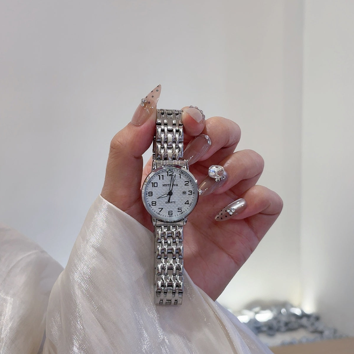 MSTIANQ 1101 Women's Quartz Watch