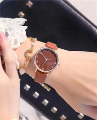 OMNIWATCHES 7895 Quartz Wristwatch