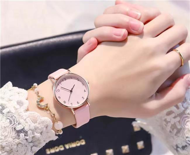 OMNIWATCHES 7895 Quartz Wristwatch