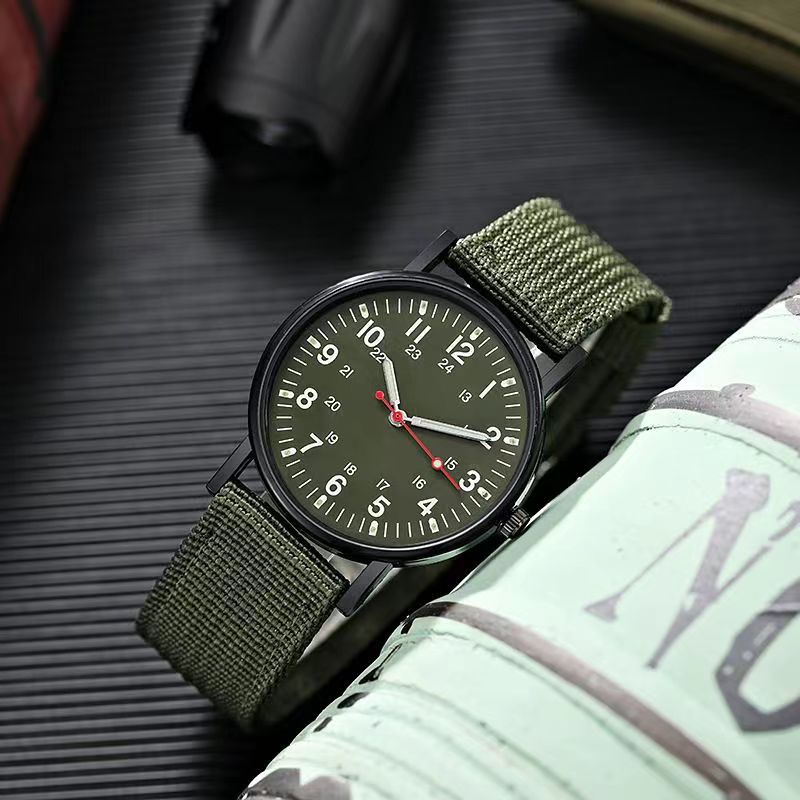 OMNIWATCHES 6895 Men's Quartz Watch