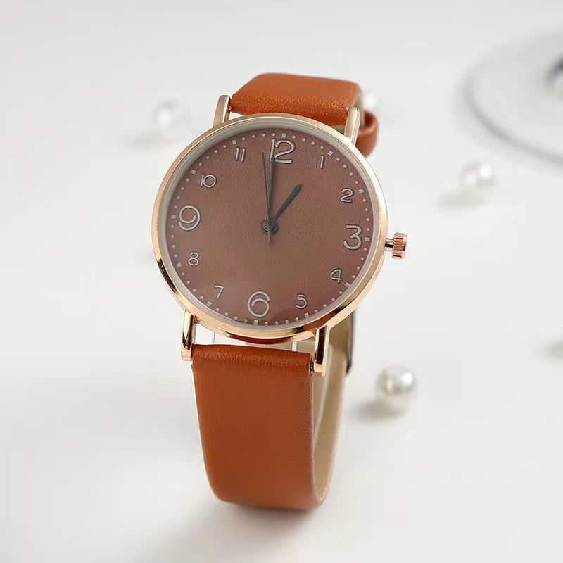 OMNIWATCHES 5689 Quartz Wrist Watch