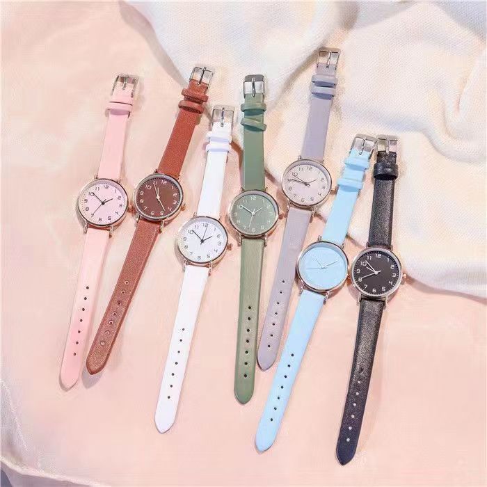 OMNIWATCHES 7895 Quartz Wristwatch